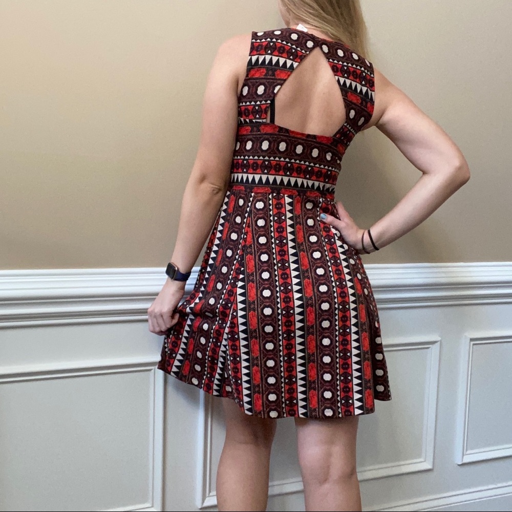 Aztec pattern dress - Picture 4 of 4